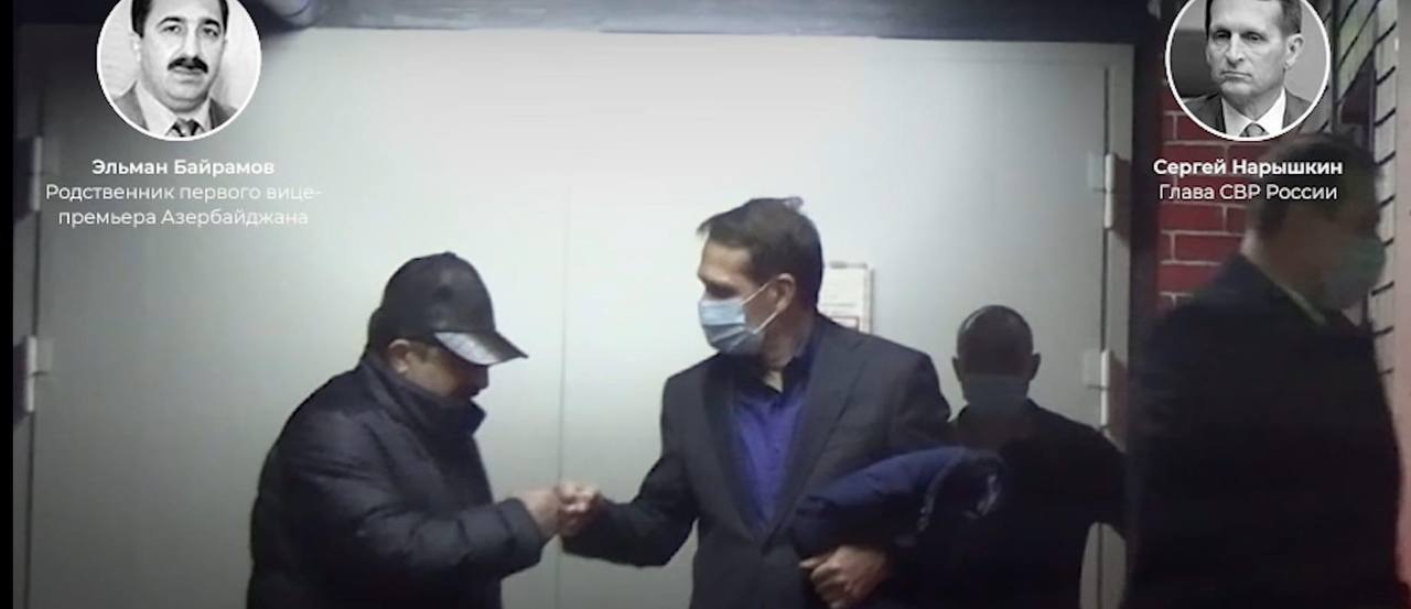 ​Можете себе представить, что директор ЦРУ Джина Хаспел ежедневно плавает в частном бассейне миллиардера с родственником, допустим, мексиканского вице-премьера? А ее детям предоставляет свой самолет х
